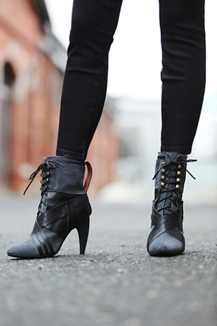 Jeffrey Campbell  + Free People Womens Bray Heeled Boot