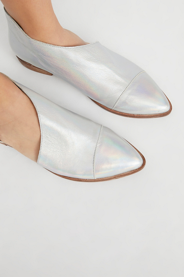 royale flat shoe