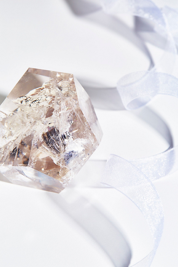 Clear quartz crystal