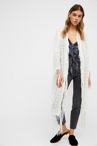 Leading Lady Burnout Velvet Kimono